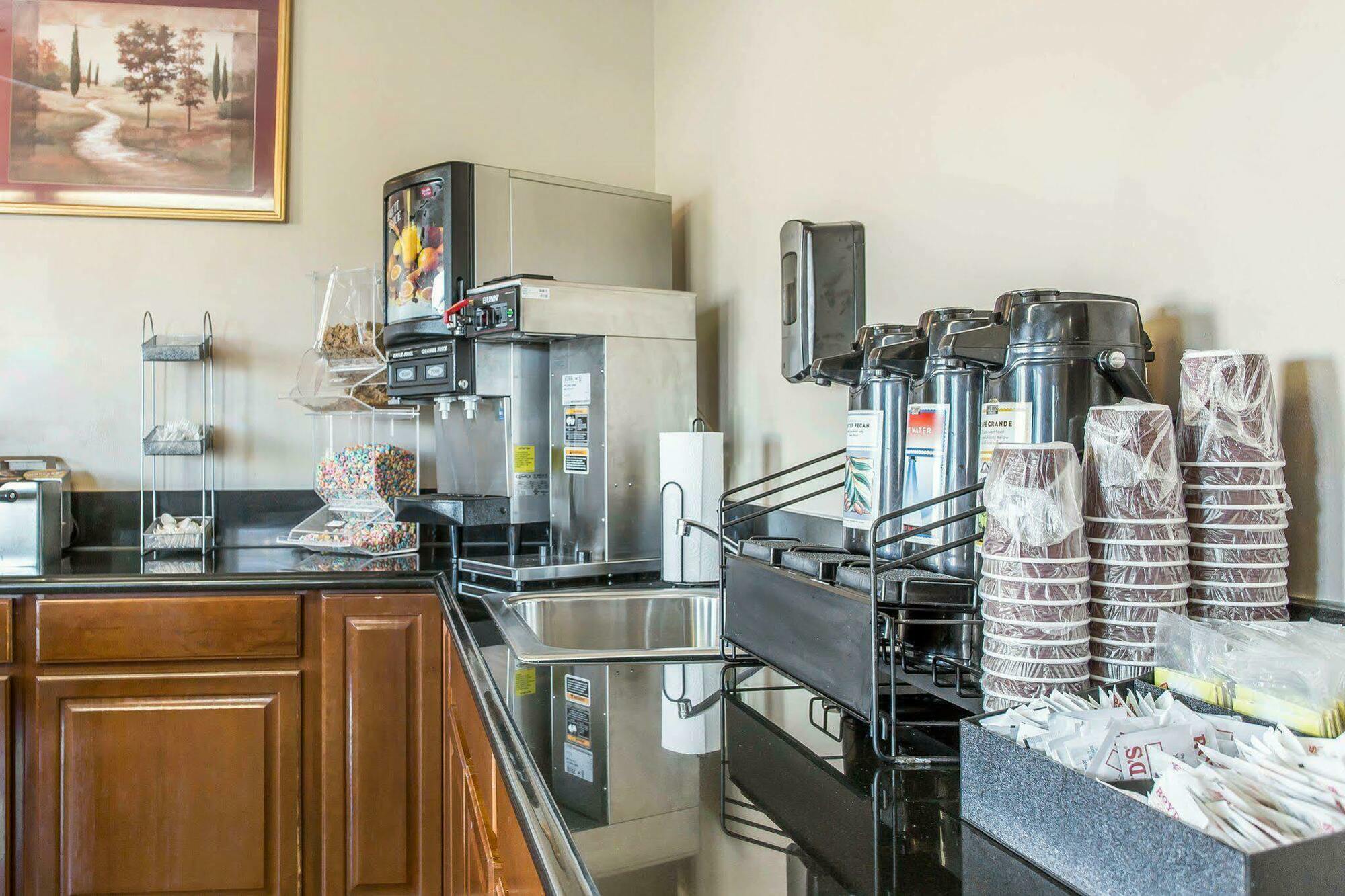 Riverton Inn & Suites Riverton Ngoại thất bức ảnh